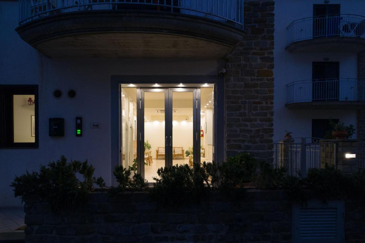 Acciaroli Vacanze Residence ภายนอก รูปภาพ